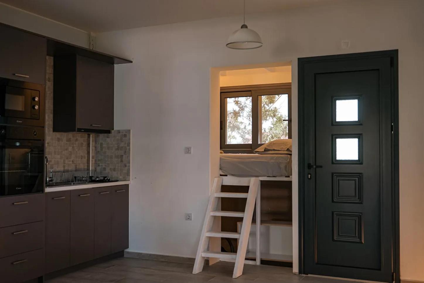 Mak Home Luxury Apartments 나프팍토스 외부 사진